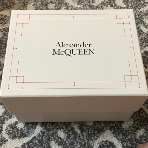 Alexander MCQUEEN Box - Picture 2 of 5